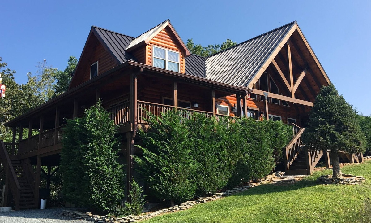 Vilas Cabin | 1 Appalachian Sky - Beautiful home with hot tub, amazing views, pool table, theater room!