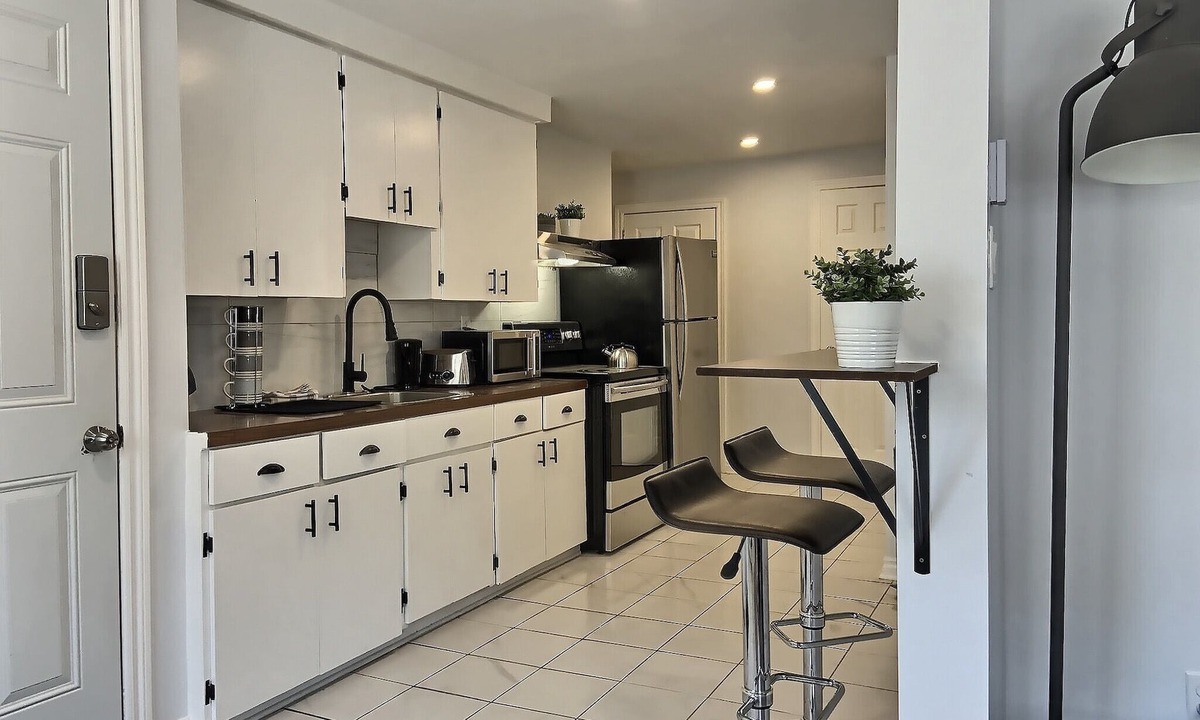 Hull Apartment | 1-Bedroom apt only 5 min from Downtown Ottawa