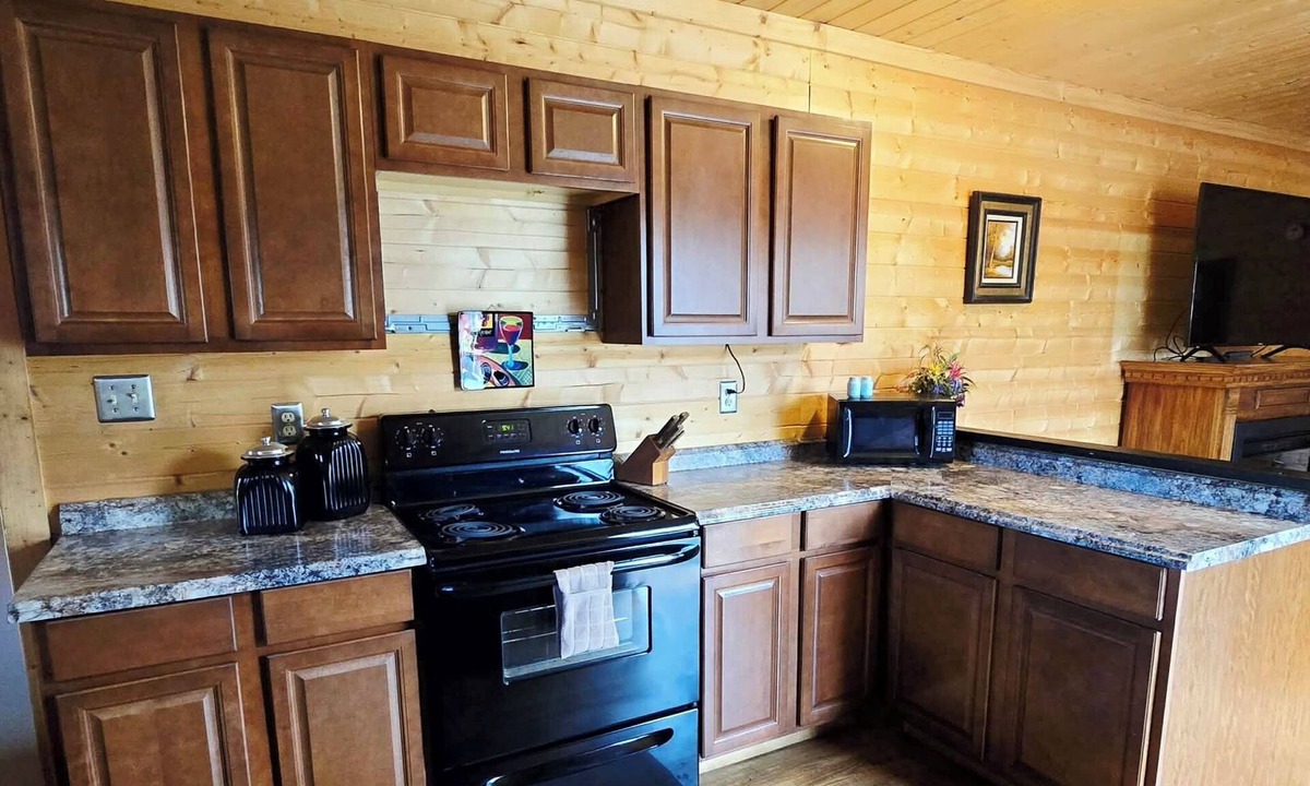 Kings Creek Other | 1 Bedroom Barn House The Quiet Frontier on Pet Freindly Private Farm