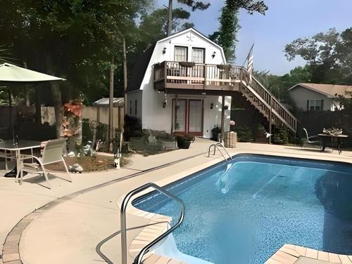 Pawleys Island House | 1 BR Studio Cottage with Kitchenette, Pool, Golf Cart, Private Balcony, Near Beach