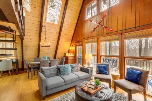 Charter Hills House | 1 Mi to Beech Mtn! Family Retreat w/Hot Tub