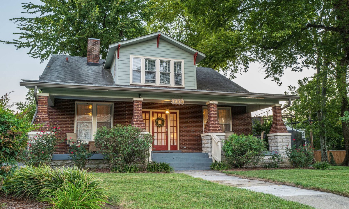 Hillsboro Village House | 12 South Renovated Bungalow near Vandy and Belmont