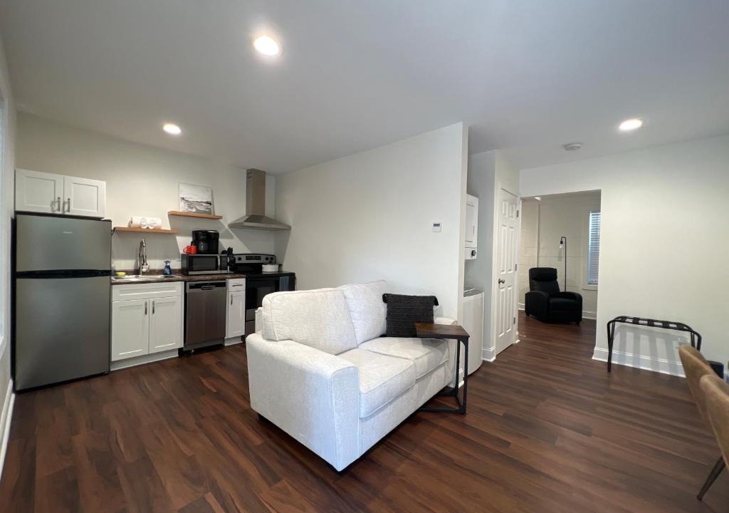 Greenville Apartment | 1BR Near Downtown & Mountain Goat Coffee