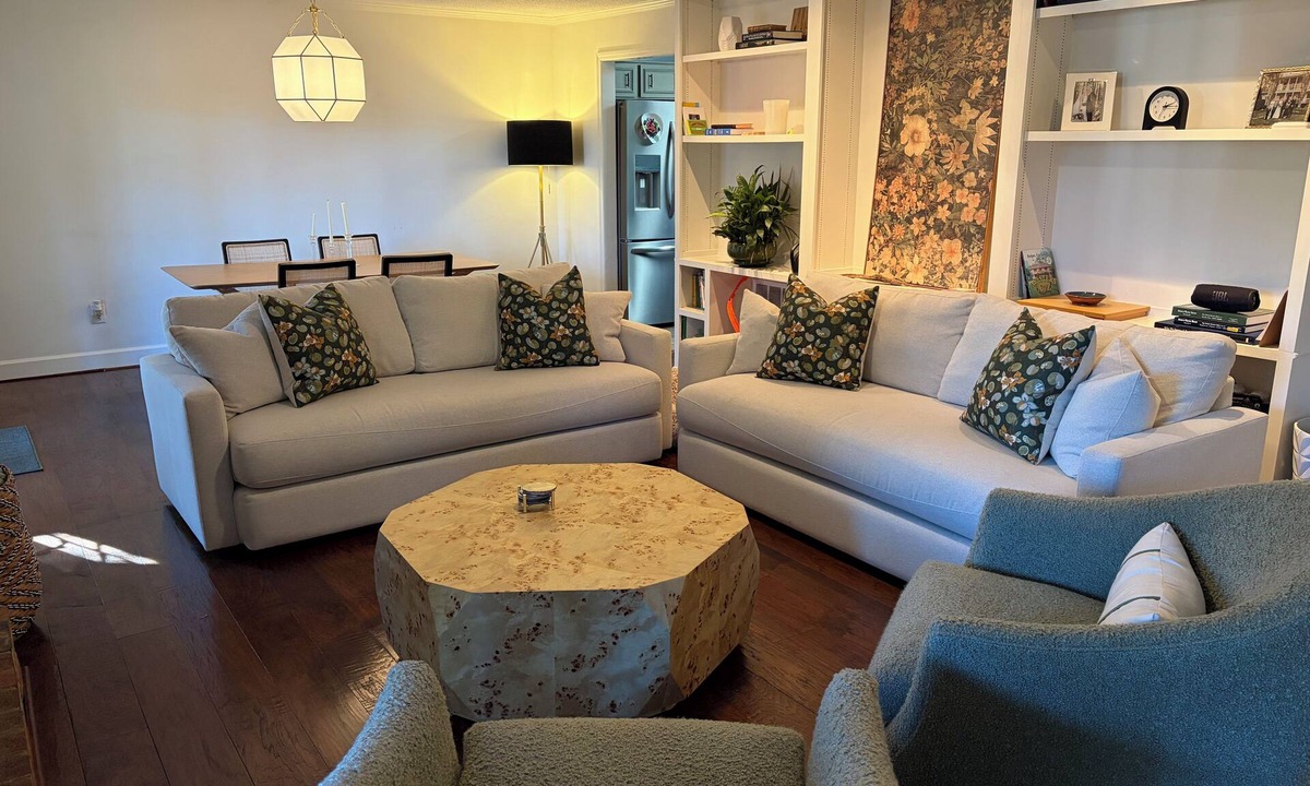Summerville House | 2-bedroom house in Summerville neighborhood only 2.1 mi to Augusta National.