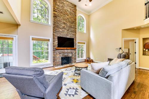 Huntersville House | 2 Mi to Lake Norman: Home w/Deck in Huntersville!
