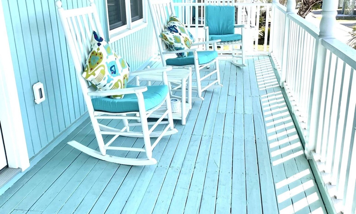 Garden City House | 3 bedroom 2 bath. This house is available weekly and long term rental. SNOWBIRDS