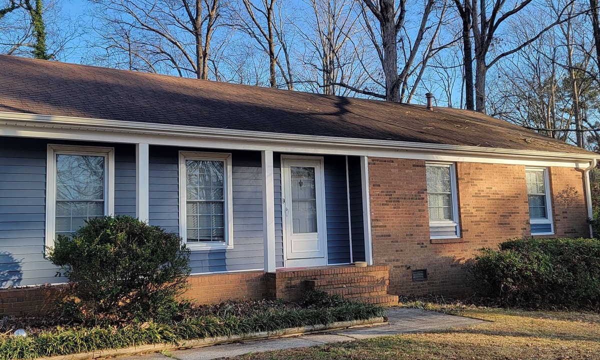 Paw Creek House | 3-bedroom house in lovely Charlotte with cool AC and comfort