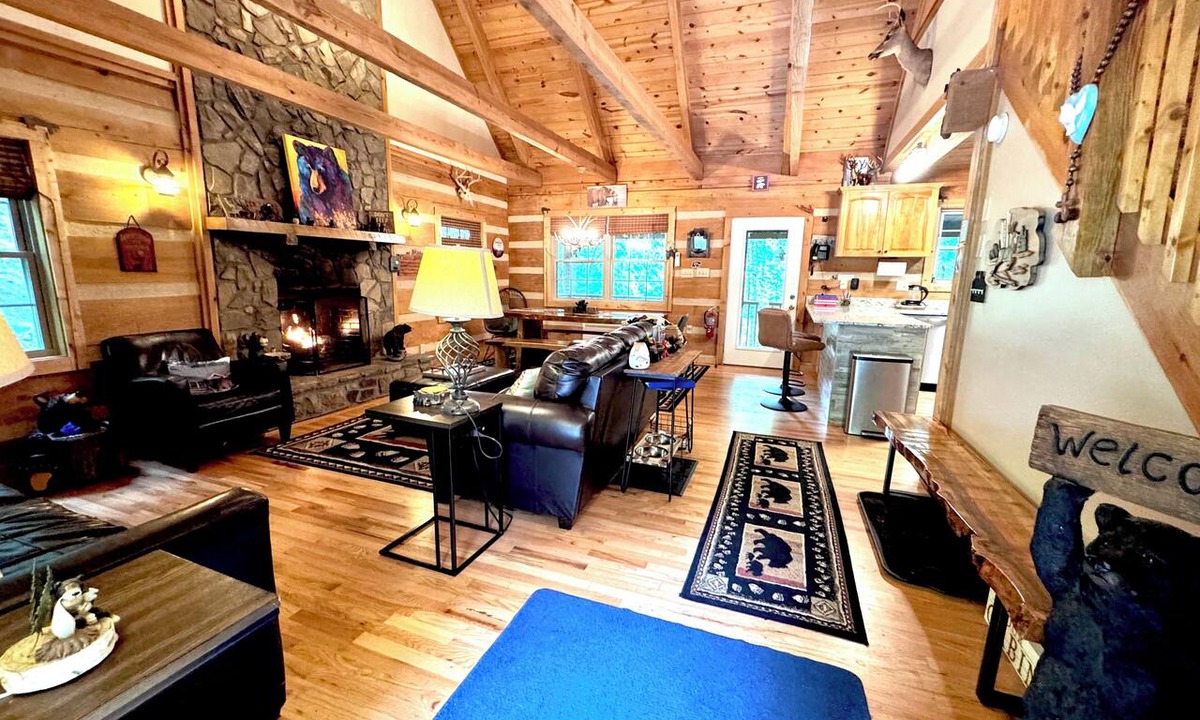 Seven Devils Cabin | 3BR 3BA Log Cabin, Pond Front, Hot Tub, Pool Table, near Skiing & Pet friendly