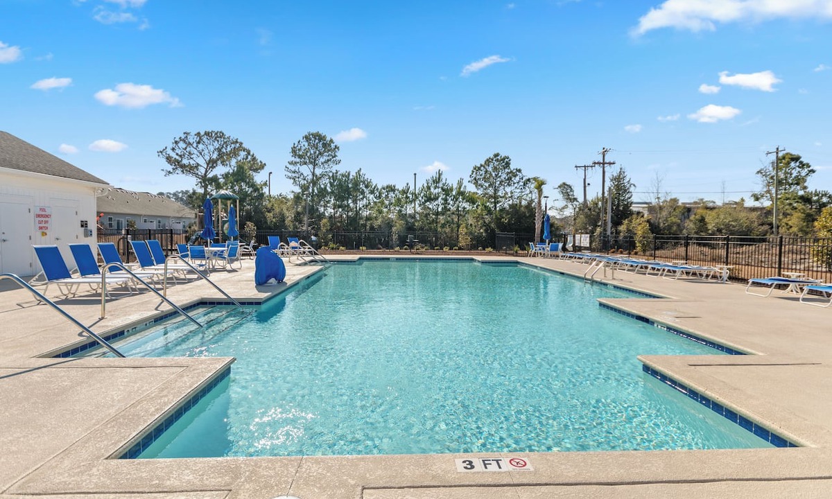 Carolina Forest House | 3BR Townhouse Pool Access, Near Beach&Attractions