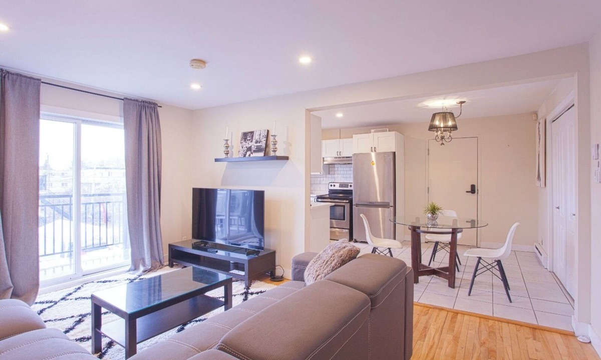Laval Apartment | 4.5 Modern, furnished house with two bedrooms Laval, Canada