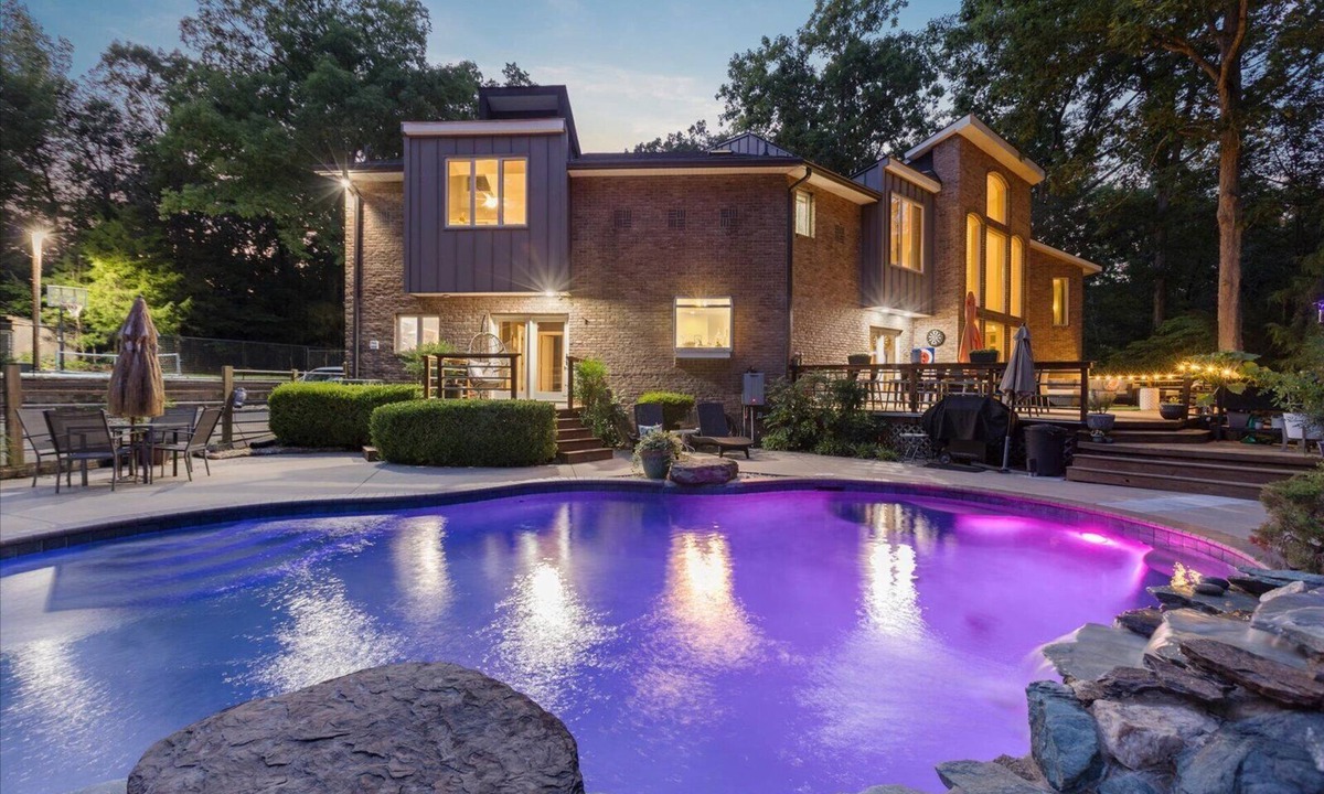 Mint Hill House | 7+acre Gated, Wooded Estate, Pool, Pickleball/Basketball Court, HotTub, GameRoom