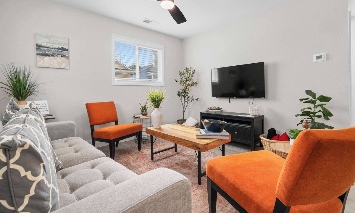 East Durham Condo | 7 Min walk to Golden Belt - 4 Min Drive to Downtown - 7 to Duke