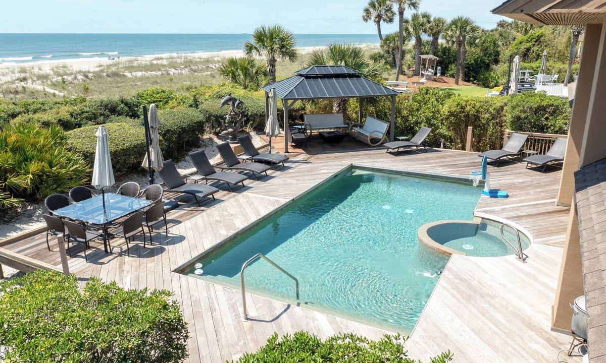 Palmetto Dunes House | 9 Dinghy - Oceanfront Home in Palmetto Dunes with Pool & Hot Tub. Dog Friendly.