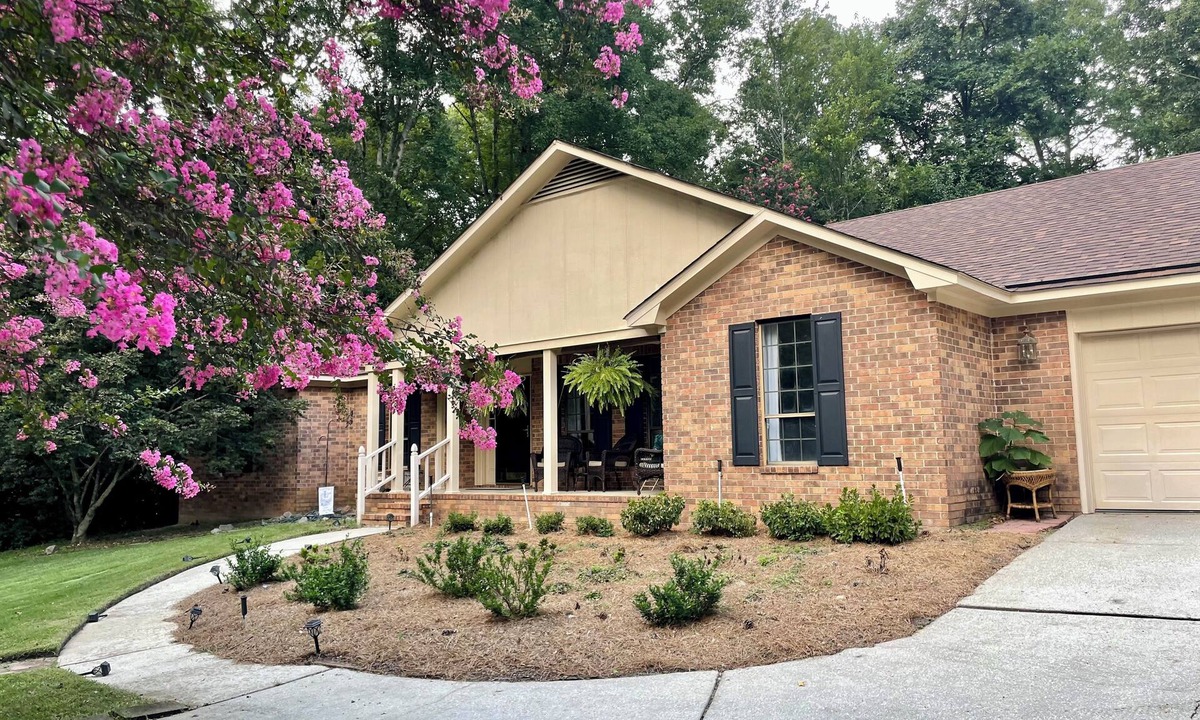 Martinez House | A convenient and relaxing Masters Rental in the heart of Augusta!