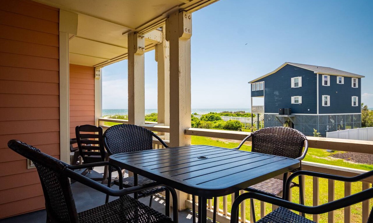 Caswell Beach Condo | A Pelican's Paradise: Condo with Community Pool and Ocean Views