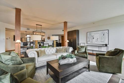 Mont-Tremblant Apartment | Altitude 168-6 3Bdr ski in-out