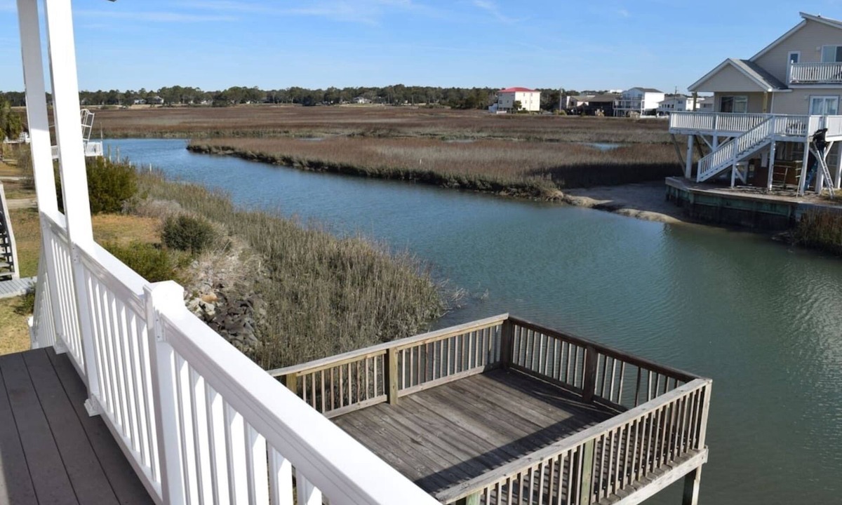 North Myrtle Beach House | Beach House on Channel, Private dock,Walk to Beach