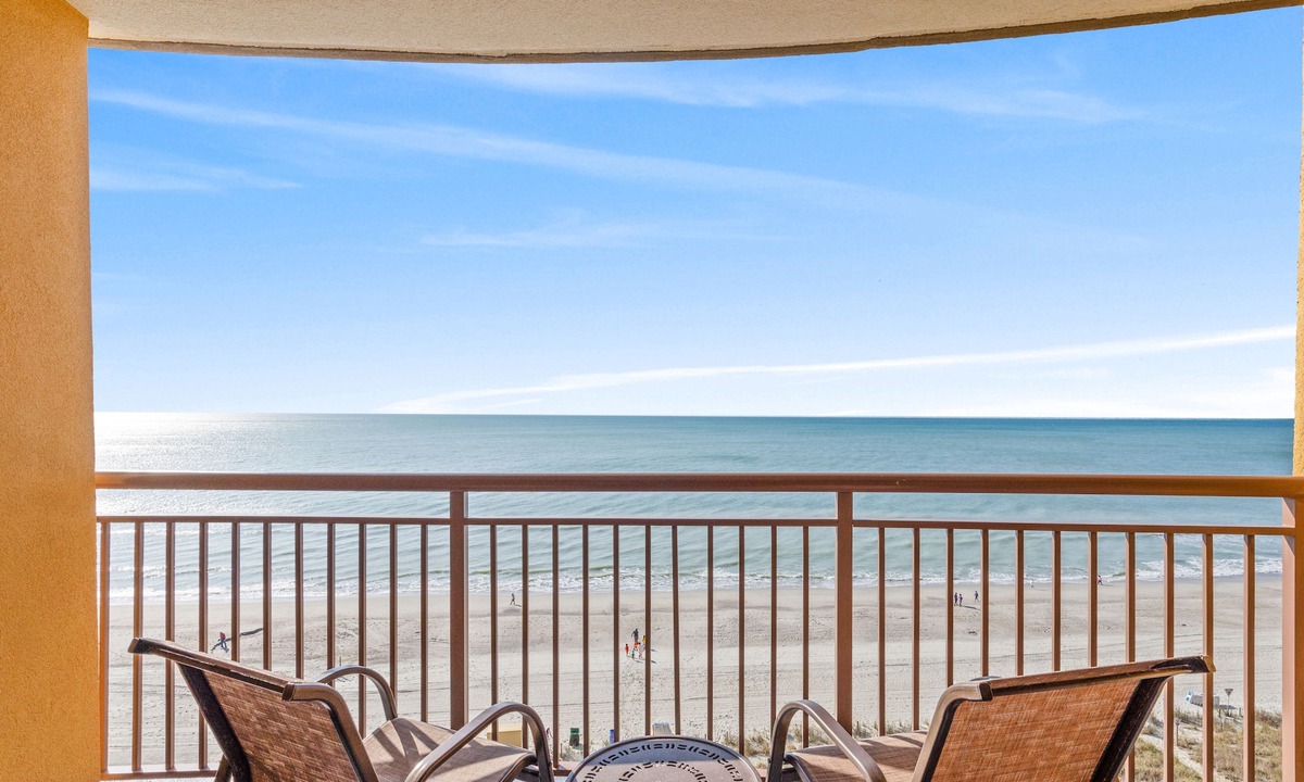 Myrtle Beach Condo | BEACHFRONT ~ Luxury Hilton Resort~ 100+5 Stars! ~ Tiki Bar Lazy River 8th Floor