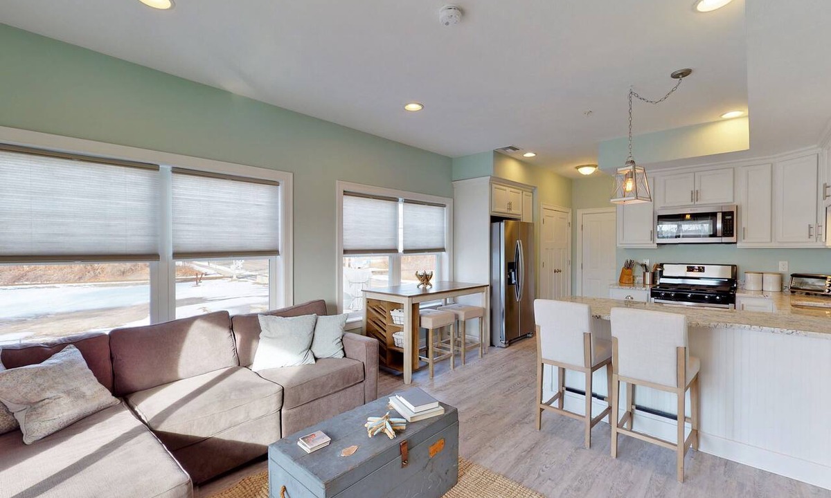 Ocean Park Condo | Beachside Abode 2B