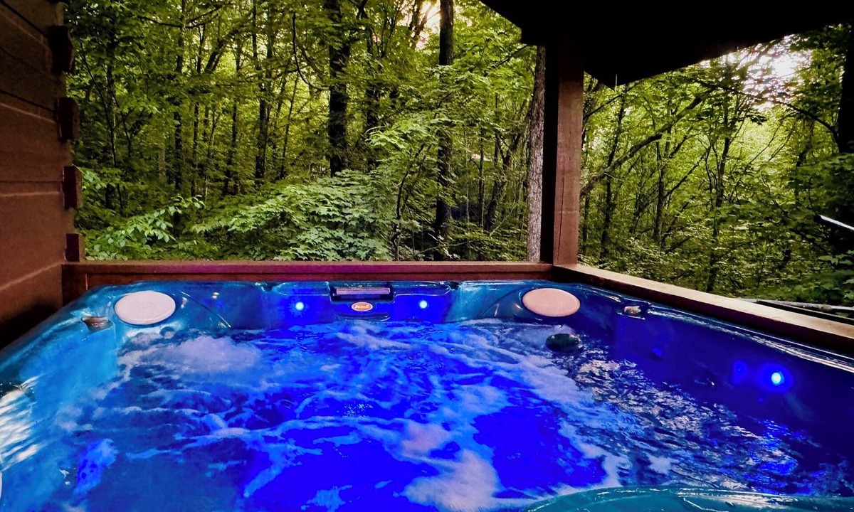 Hiawassee Cabin | Bear Foot Heaven Cabin Retreat in Ga Mountains