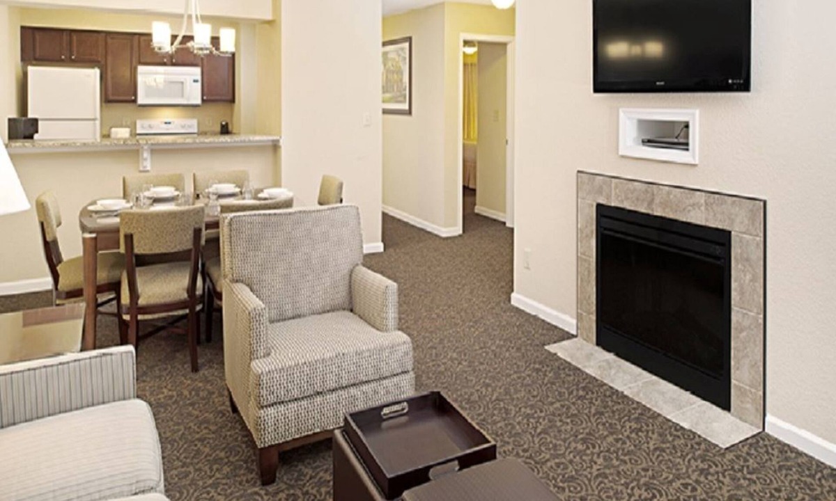 Berkeley Resort | Beautiful 4-bedroom unit in Williamsburg loaded with amenities