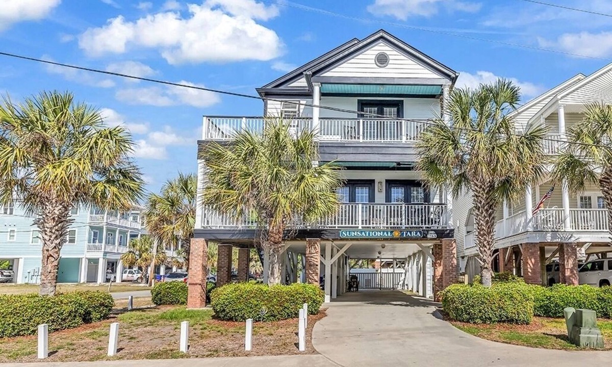 Surfside Beach House | Beautiful, clean and spacious dog friendly beach home! Special summer rates!
