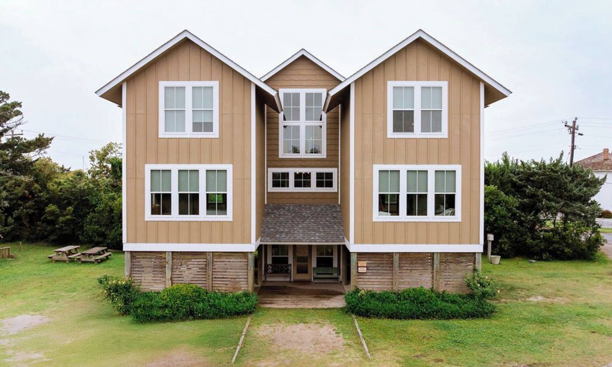 Ocracoke House | Beautiful house across from Silver Lake on the Berkley Estate