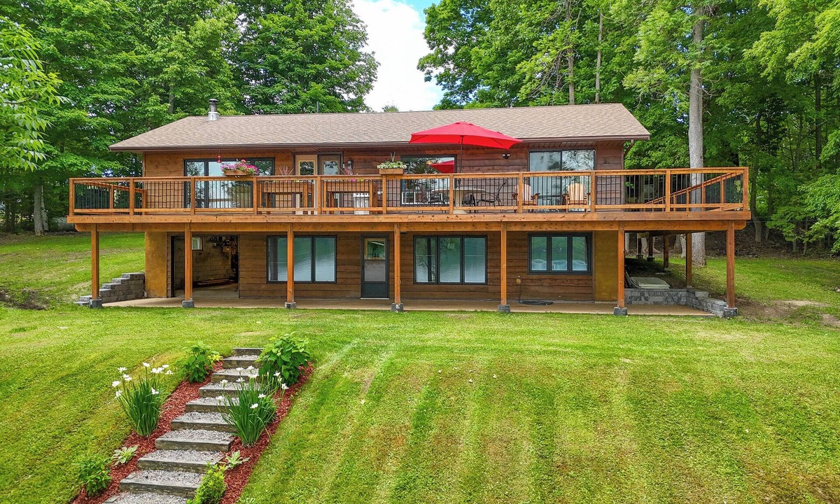 Restoule House | Beautiful Restoule Getaway. 169 Odds Drive