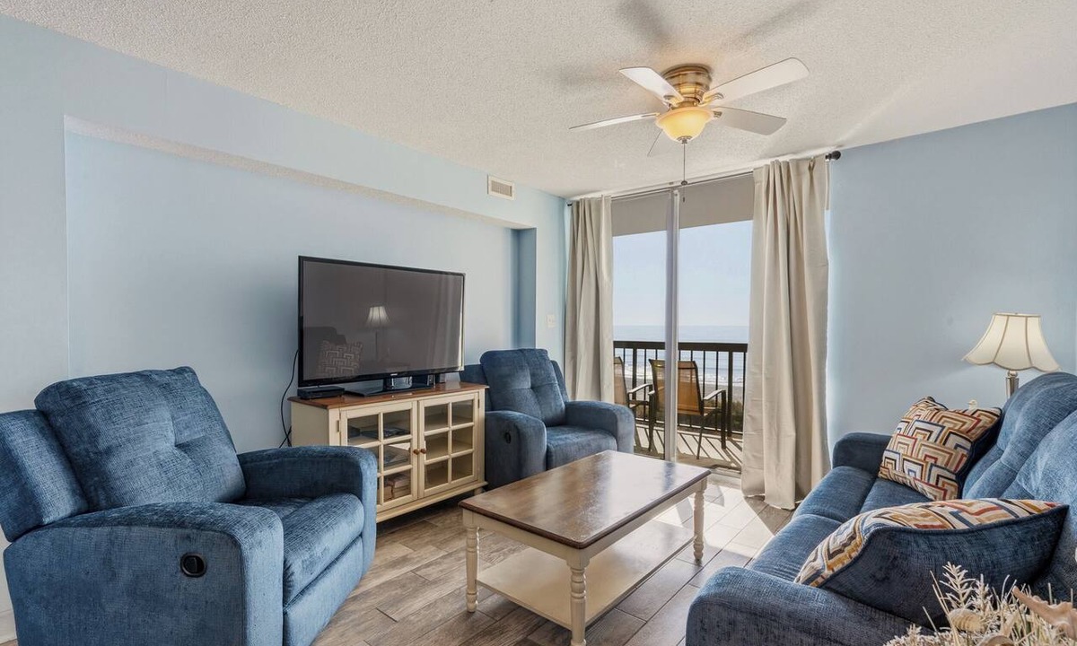 Windy Hill Condo | Beautifully decorated oceanfront condo close to Barefoot Landing inWater Pointe