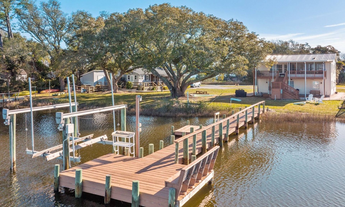Cedar Point House | Big Oaks - Private Dock, Hot Tub, Sunset Views