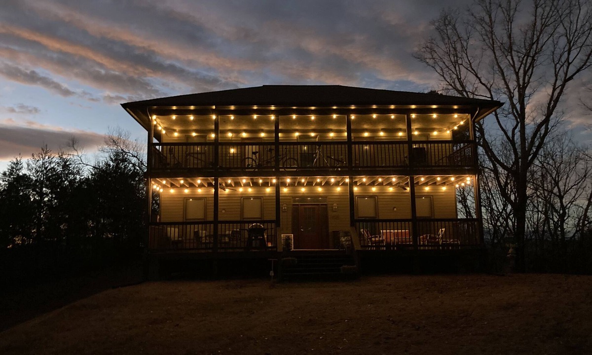 Toccoa House | Big, very private country house where everyone can finally get together 🤙🏼