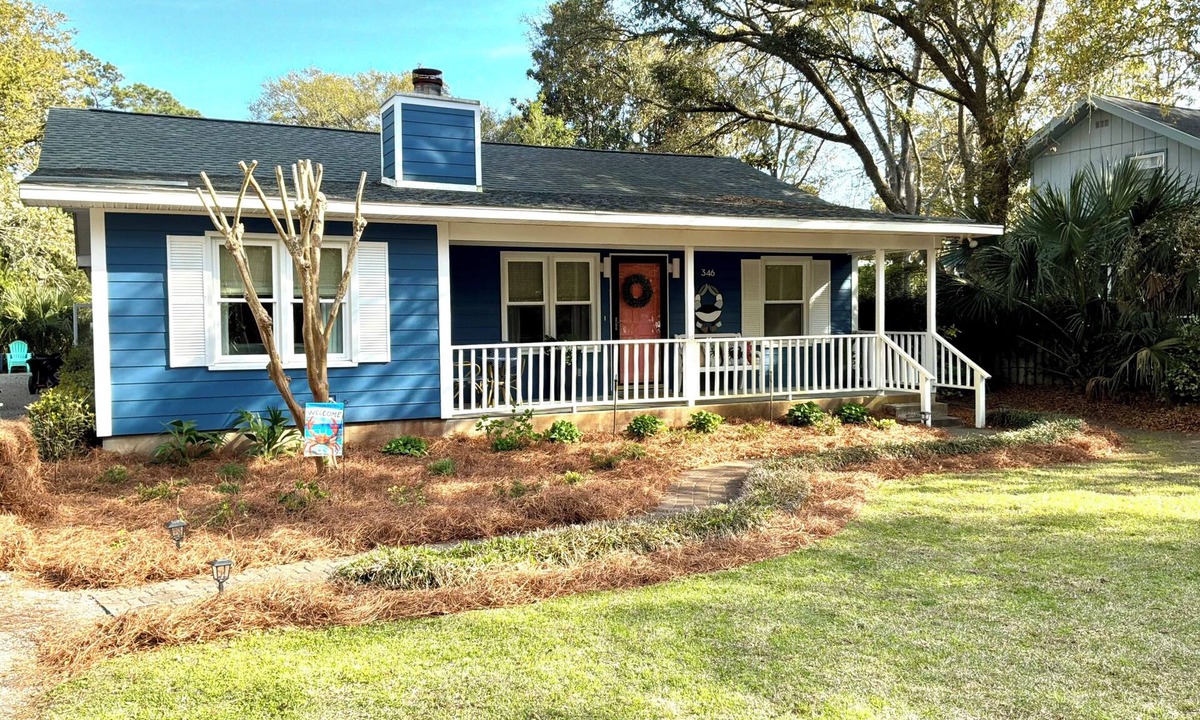 North Litchfield Beach House | Blue Crab Trap, charming 3 bd home with outdoor entertaining in Pawleys Island