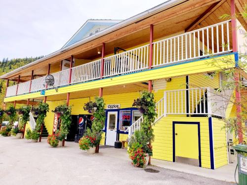 Dawson City Hotel | Bonanza Gold Motel