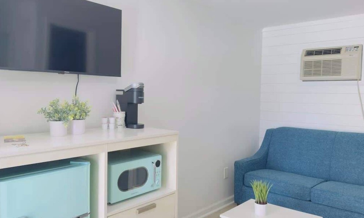 Downtown Myrtle Beach Apartment | Boutique on the beach, Studio #118 + Pool