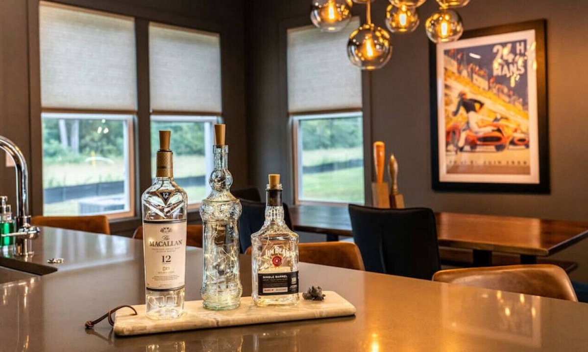 Sugar Creek House | British Pub Inspired Home w/ Shuffleboard Table!