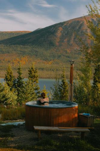 Yukon Other | CabinsOver Crag Lake Glamping Bear