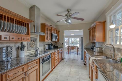 Donelson Hills Villa | Charmed Manor-5 mi to DT, Opry & Airport, Beautiful Antique Estate, Sleeps 12