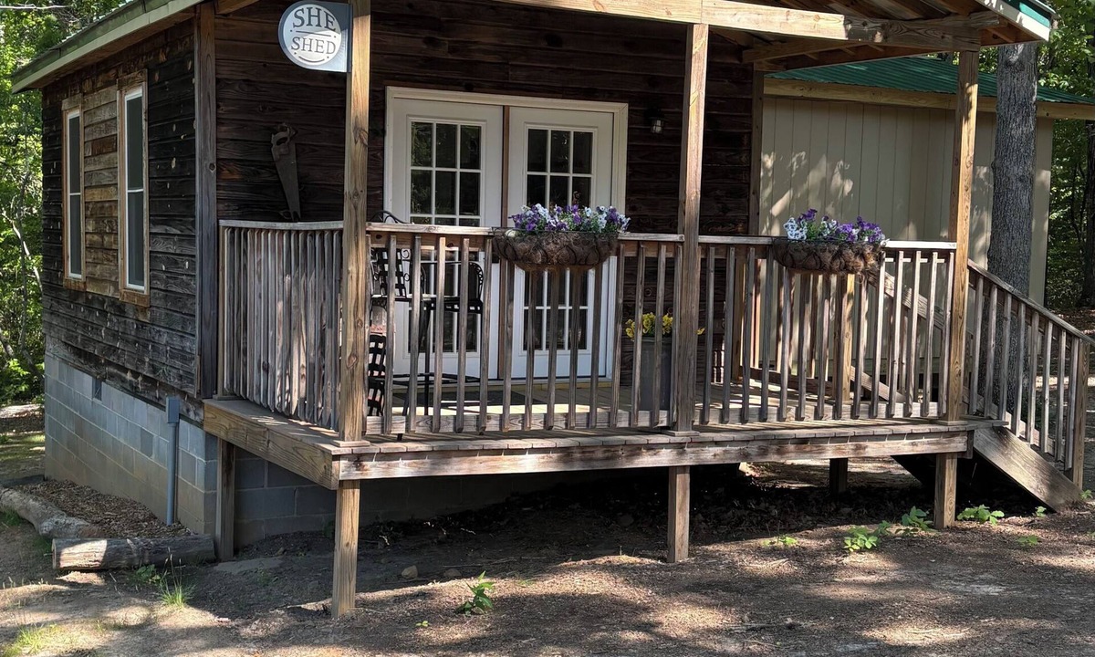 Critz Cabin | Charming 1-bedroom cabin in pleasant Critz for a cozy getaway