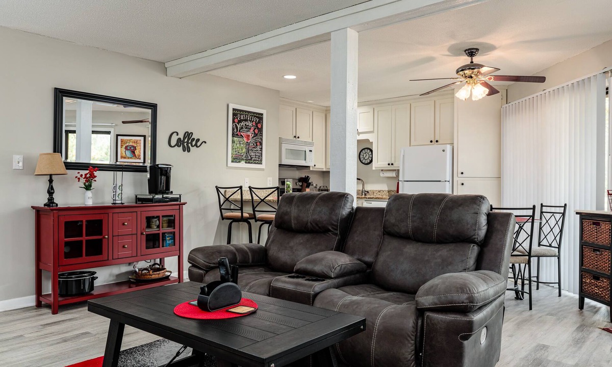 Foxfire Condo | Charming 2 Bed 2 Bath 1st Floor Condo in Foxfire with Golf Course View