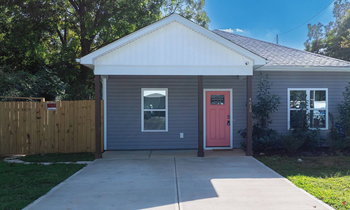 Paw Creek House | Charming 3-bedroom house in terrific Charlotte and close to Uptown