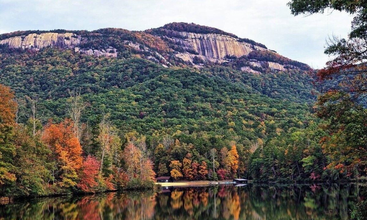 Sunset House | Charming 4-bedroom farmhouse w/WiFi, AC in lovely Eastatoee Valley, Sunset, SC.