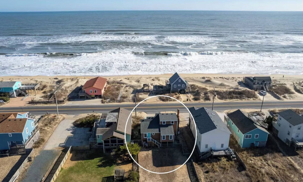 Kitty Hawk Cottage | Charming Outer Banks Cottage with Stunning Ocean Views - Hot Tub - Walk to Beach