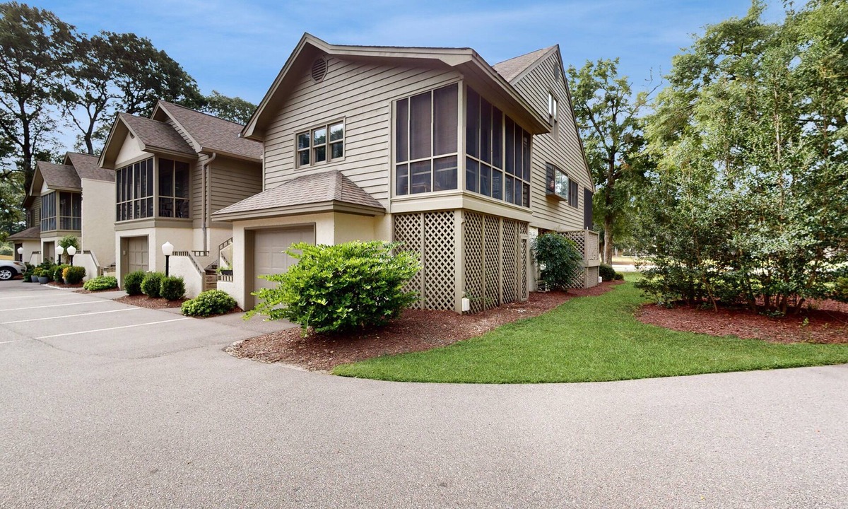 Sea Trail House | Clubhouse Villa 3BR: Close to golf and beach