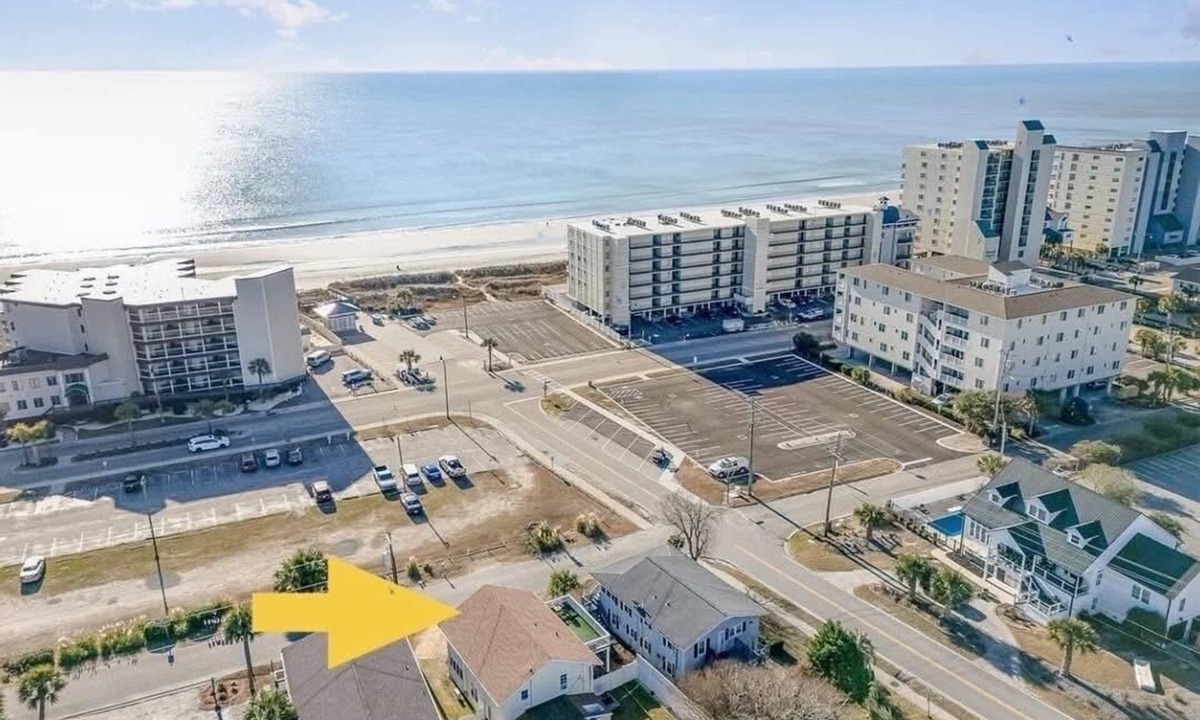 Windy Hill House | Coastal Cottage w/Ocean View- 2 story home-Private yard- golfcart-sleeps 12