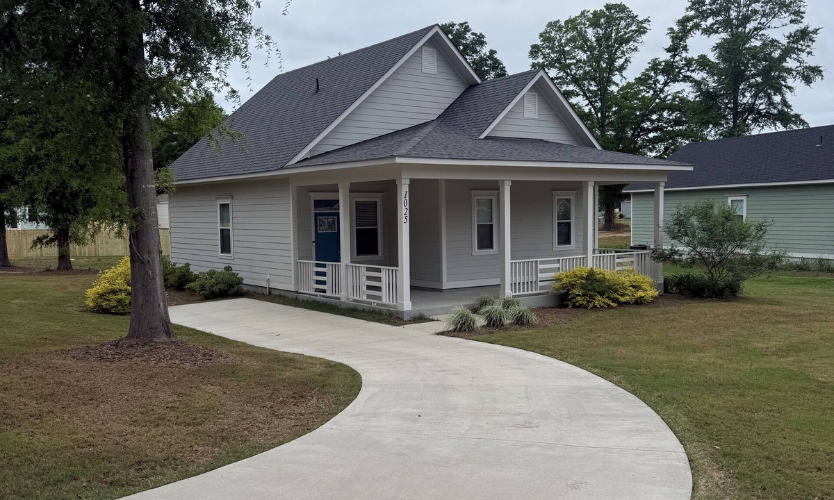 Summerton Cottage | Cottage at Gordon Cove - Pets Allowed/No Pet Fee