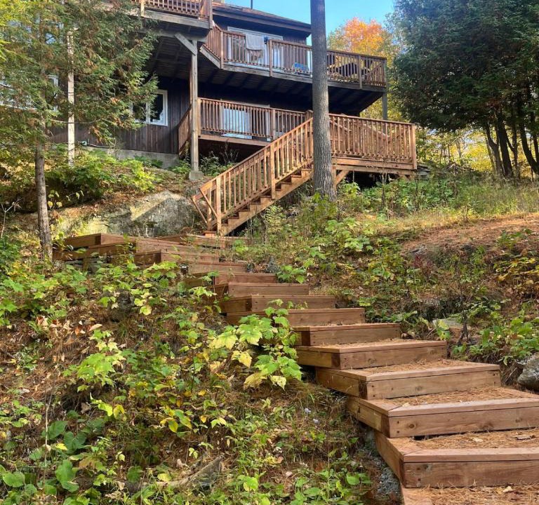 Val-des-Monts Ski Chalet | Cottage Lac St Pierre - Come and Relax