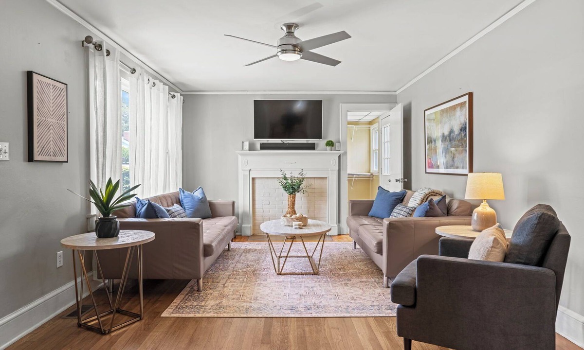 Sans Souci House | Cozy 2BR Near Furman & Downtown, Fenced Yard
