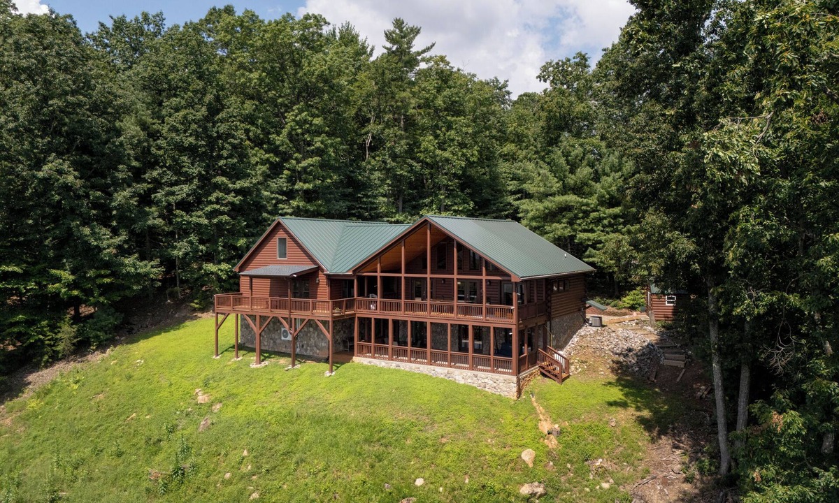 Purlear Cabin | Cozy 3BR/2.5BA Cabin Retreat on Buck Mountain, Purlear
