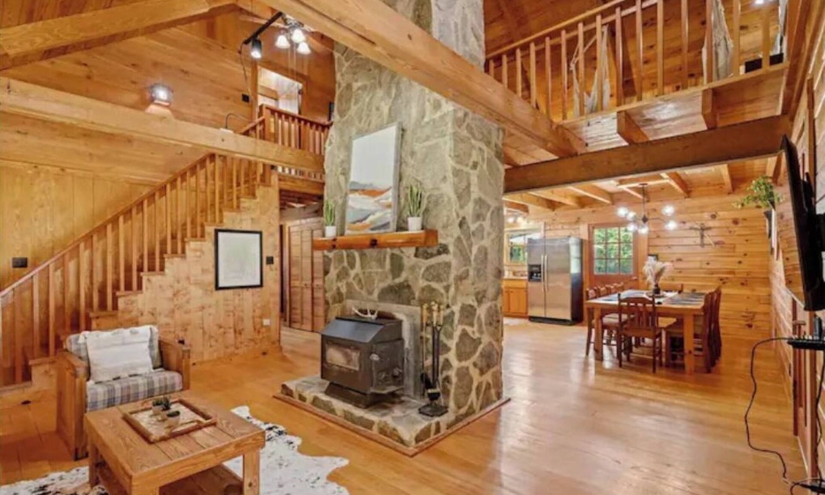 Ampthill Cabin | Cozy Cabin @James River; Live/Work/Play Experience