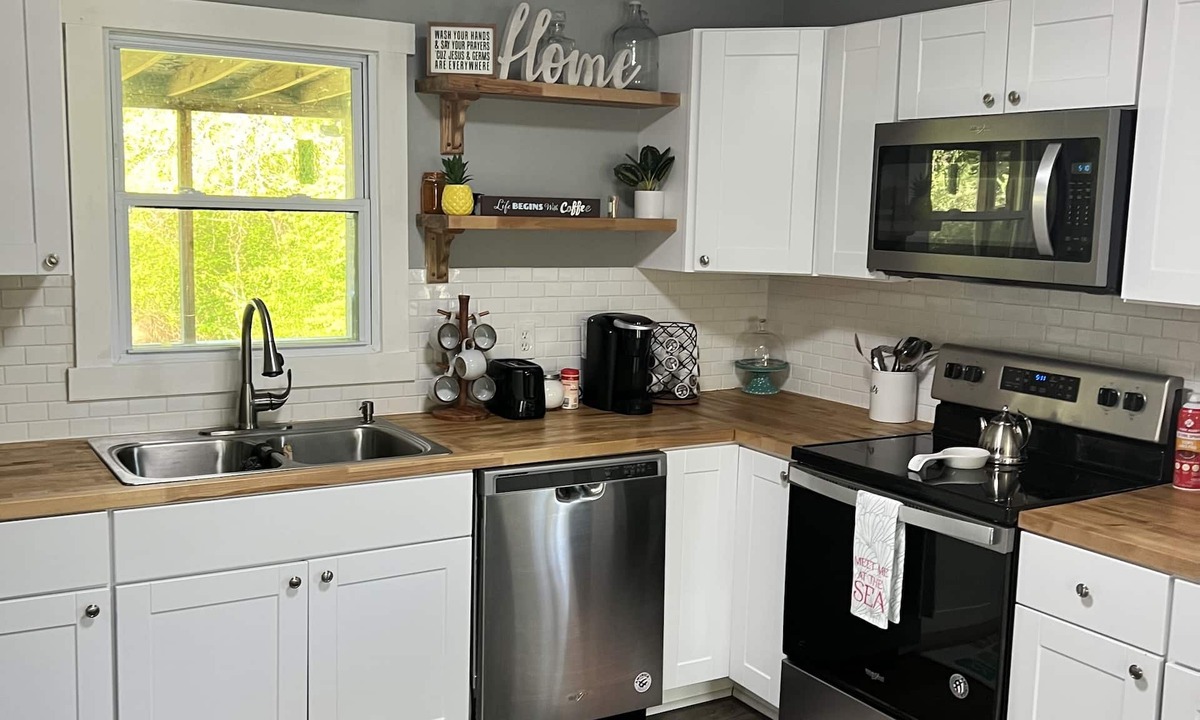 Westgate House | 🌟Cozy Cottage Close to Camp Lejeune and Marine Base. 35 minutes to NC Beaches 🌟